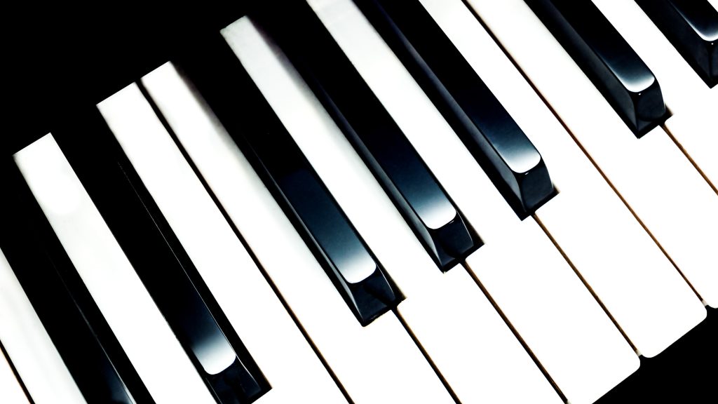Expert piano tuners in Lake Stevens will gladly service your piano.